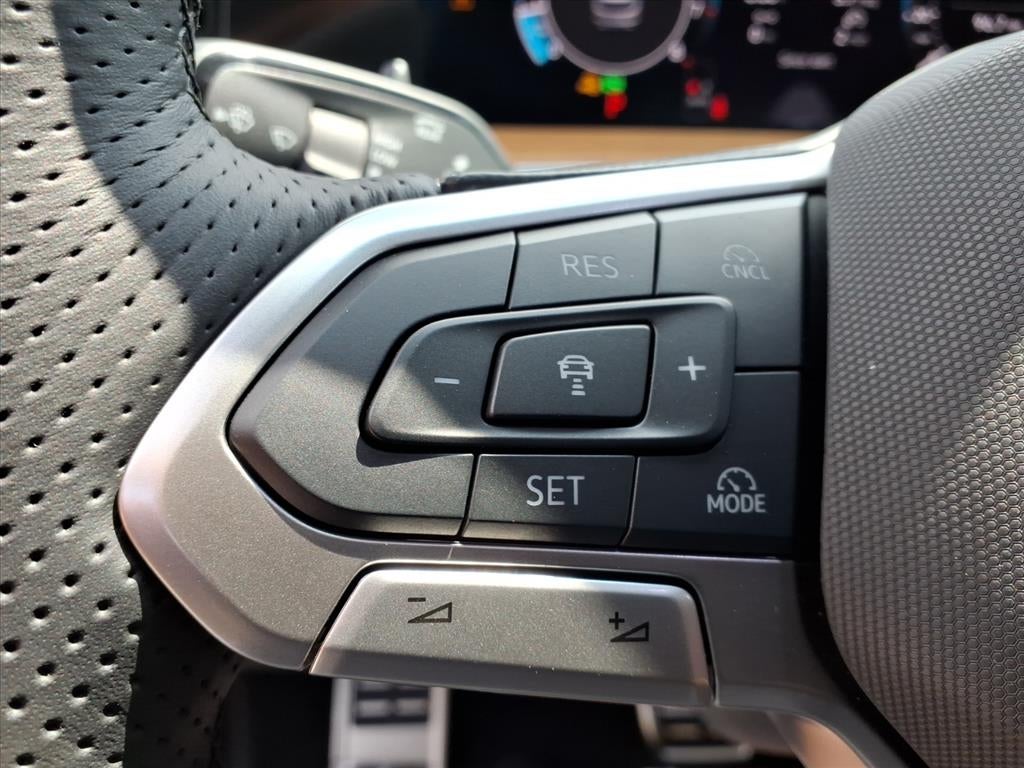 2026 Volkswagen Tiguan SEL R-Line Turbo