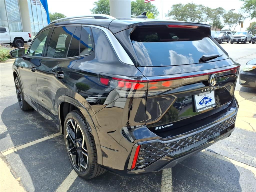 2026 Volkswagen Tiguan SEL R-Line Turbo