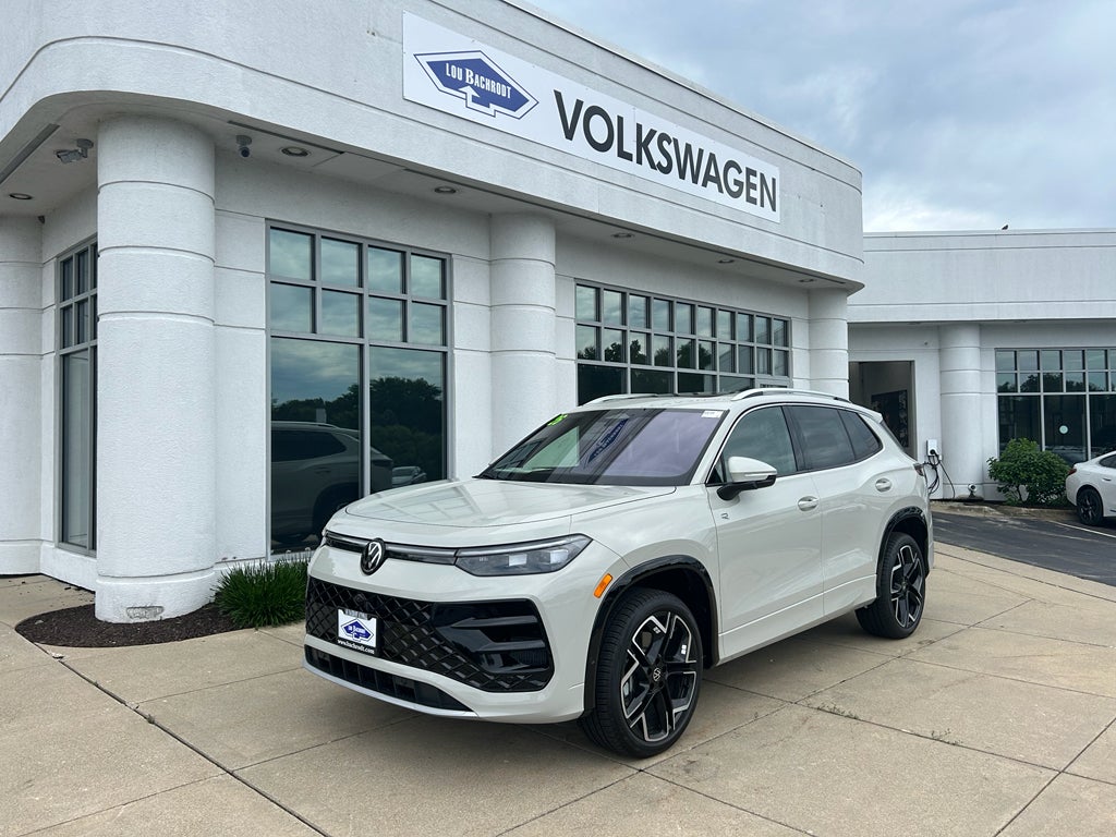 2026 Volkswagen Tiguan SEL R-Line Turbo