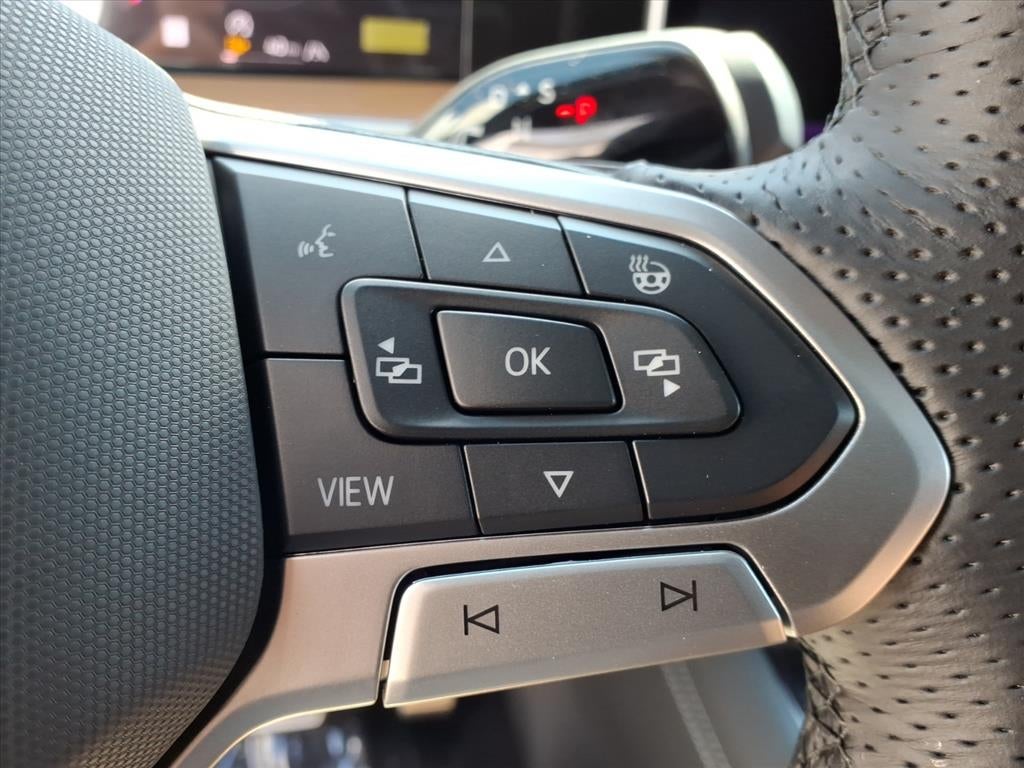 2026 Volkswagen Tiguan SEL R-Line Turbo