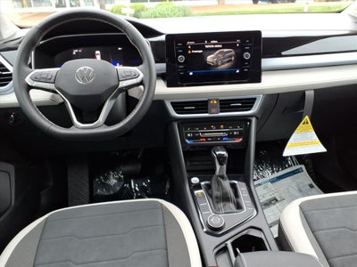 2026 Volkswagen Taos SE