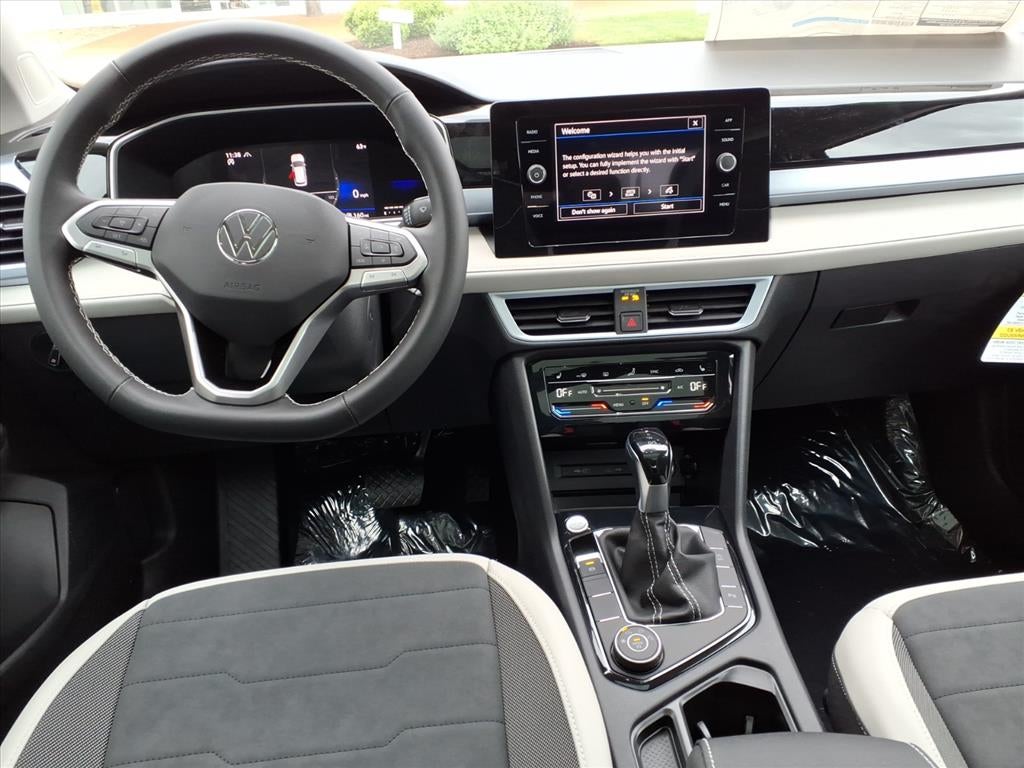 2026 Volkswagen Taos SE