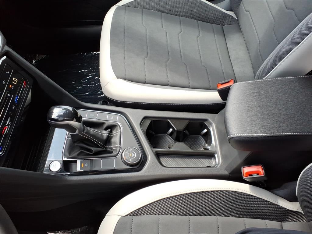 2026 Volkswagen Taos SE