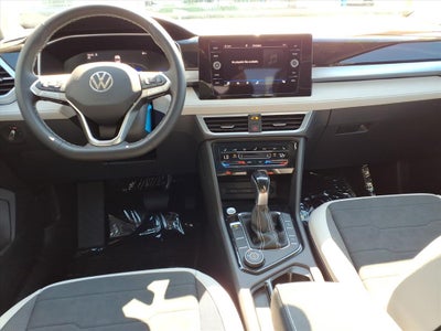2026 Volkswagen Taos SE