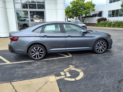 2025 Volkswagen Jetta SE