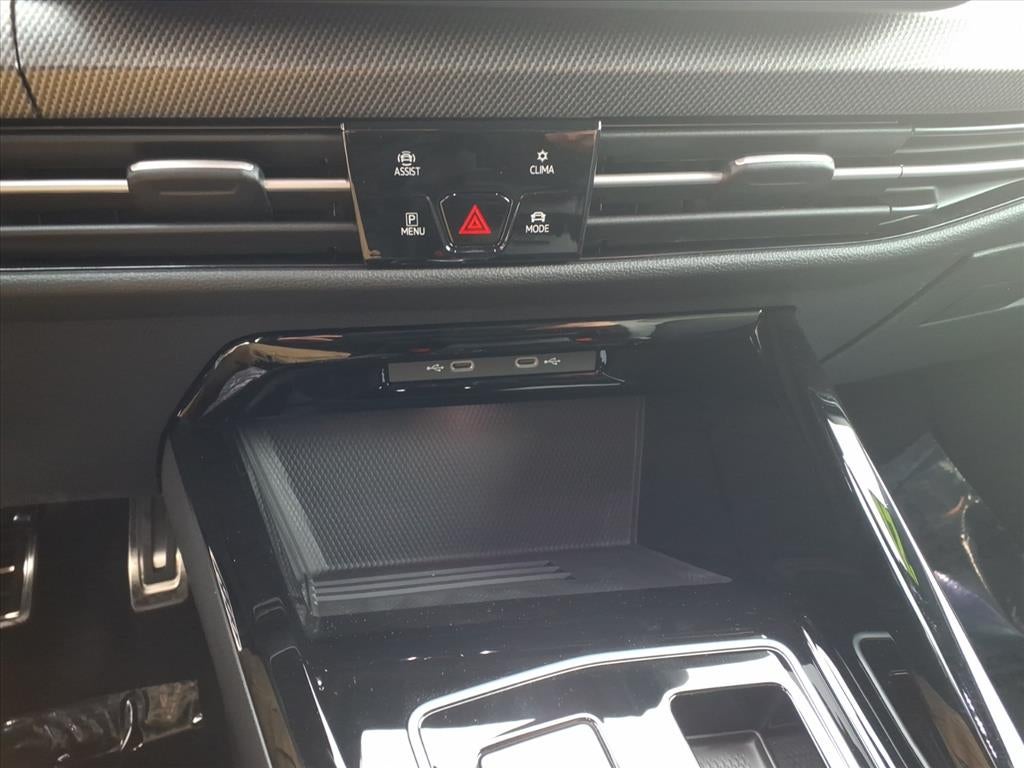 2026 Volkswagen Golf GTI SE