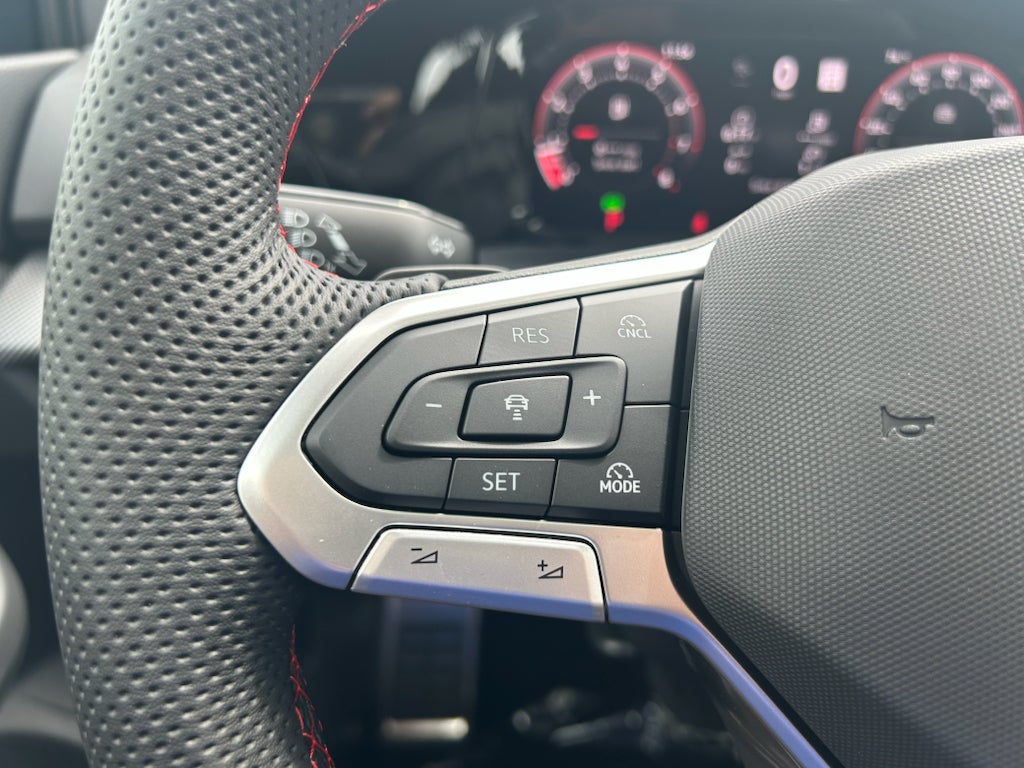 2026 Volkswagen Golf GTI SE