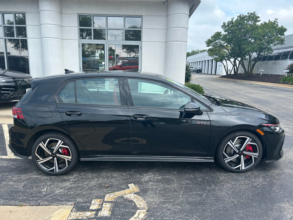 2026 Volkswagen Golf GTI SE