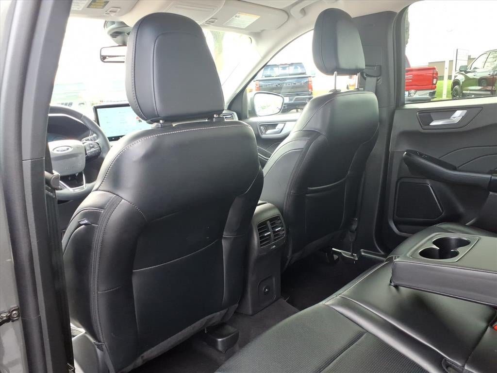 2025 Ford Escape Platinum