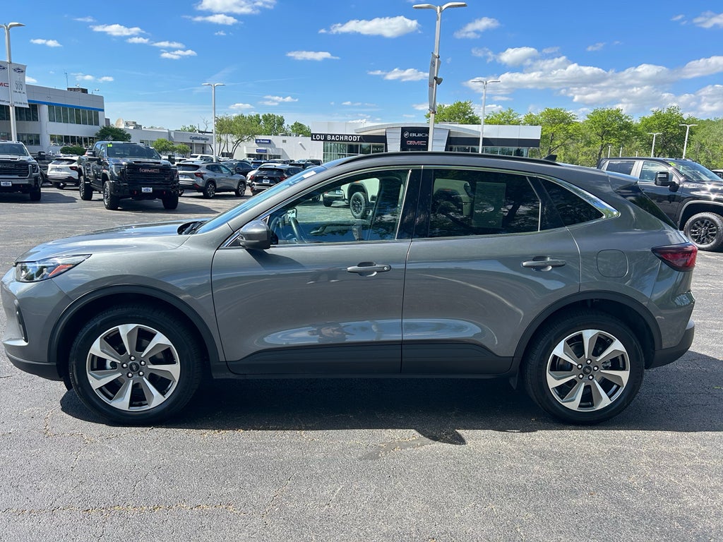 2025 Ford Escape Platinum