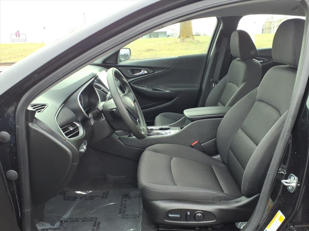 2025 Chevrolet Malibu LT
