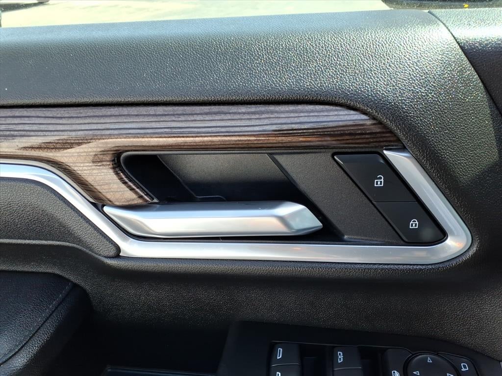 2025 Chevrolet Silverado LT