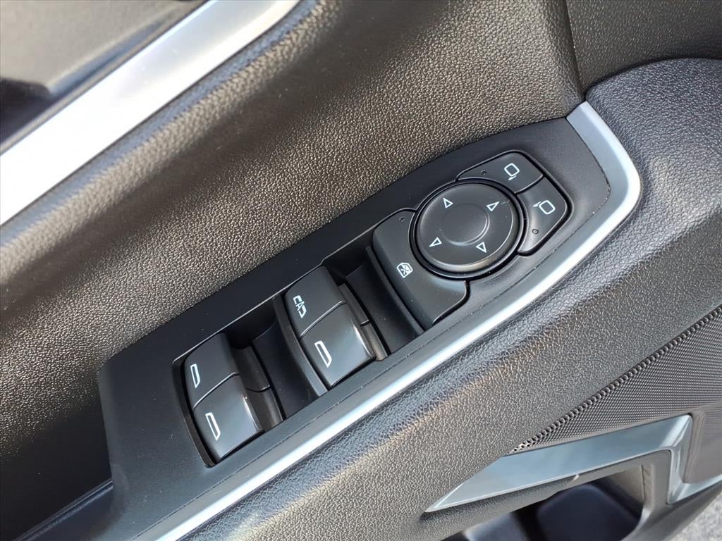 2025 Chevrolet Silverado LT