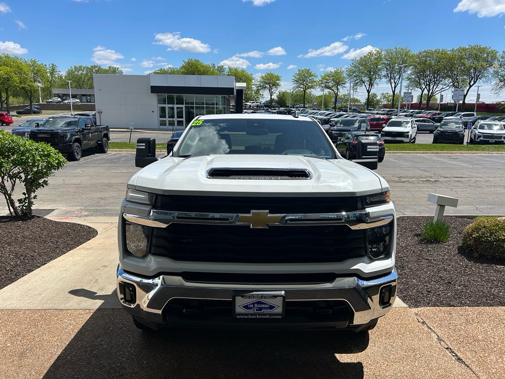2025 Chevrolet Silverado LT