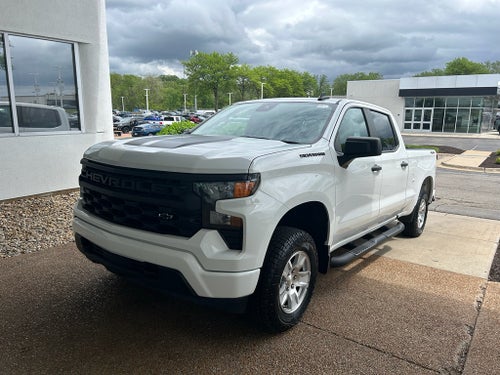 2022 Chevrolet Silverado Custom
