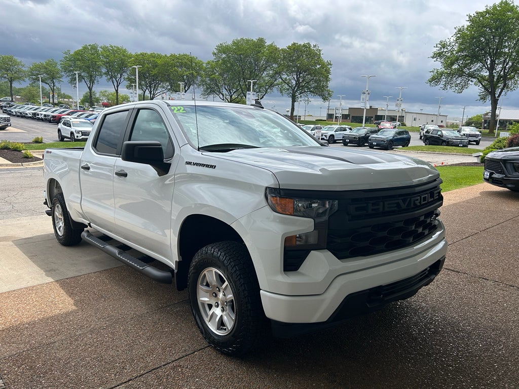 2022 Chevrolet Silverado Custom