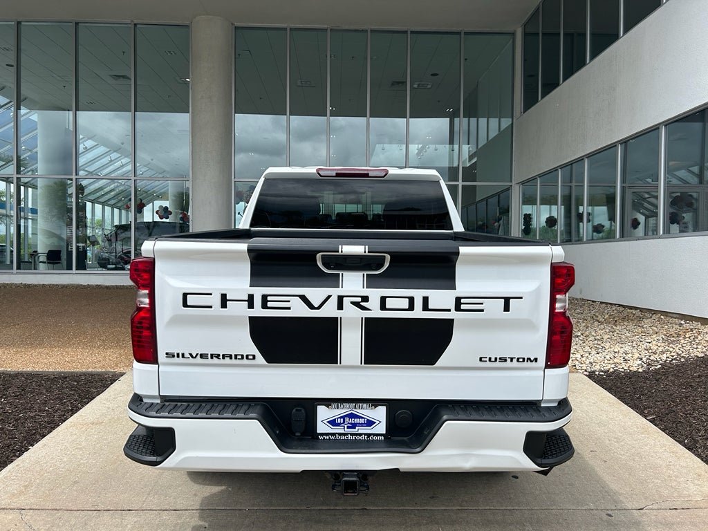 2022 Chevrolet Silverado Custom