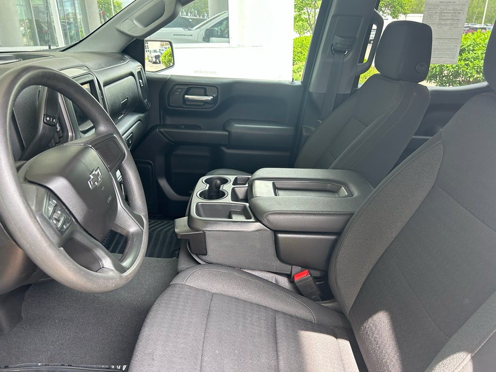 2022 Chevrolet Silverado Custom