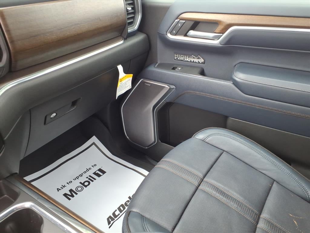 2022 Chevrolet Silverado High Country