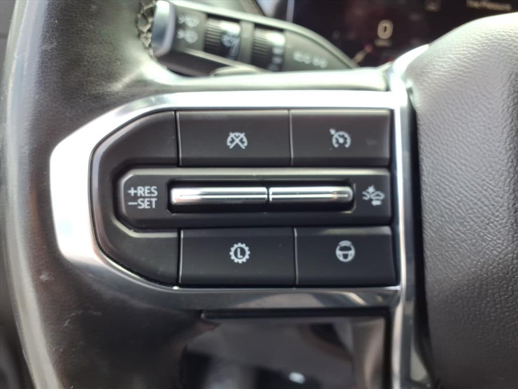 2025 GMC Yukon Elevation