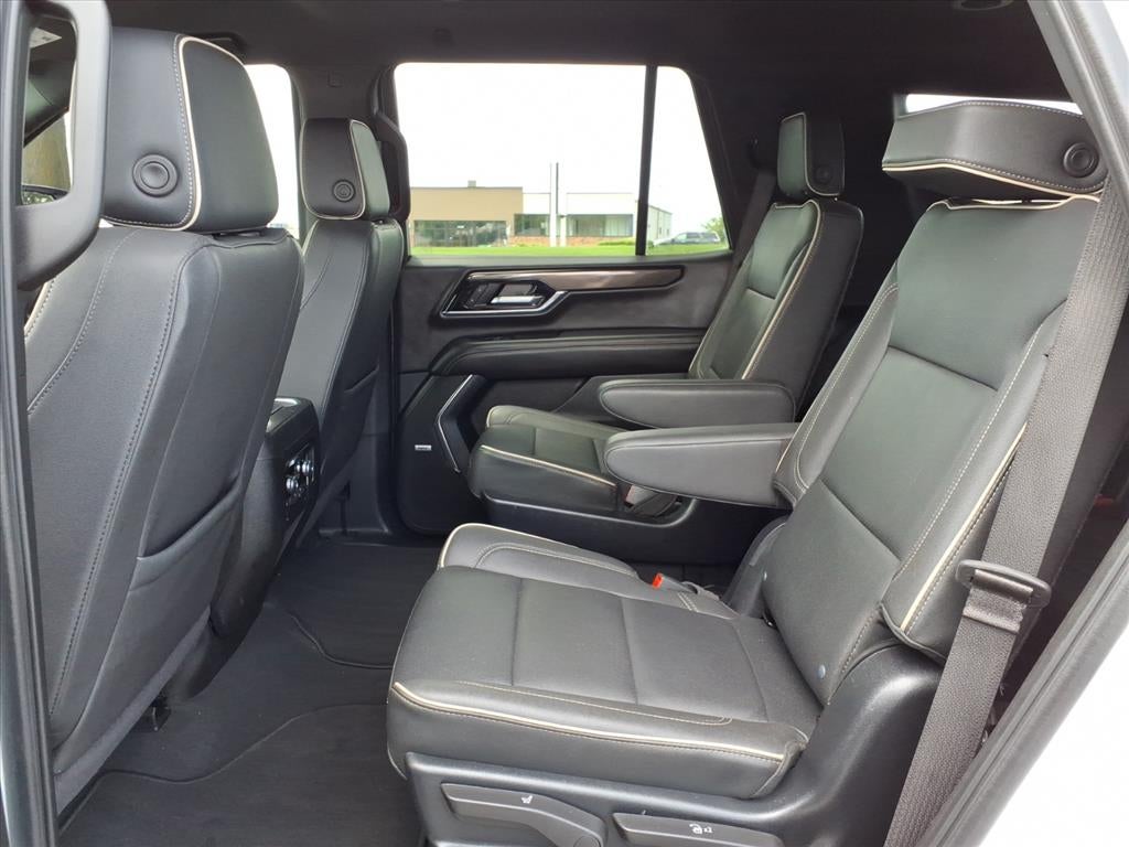 2025 GMC Yukon Elevation