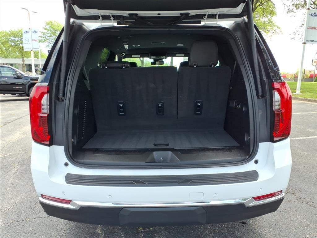 2025 GMC Yukon Elevation