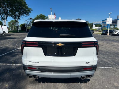 2026 Chevrolet Traverse FWD LT