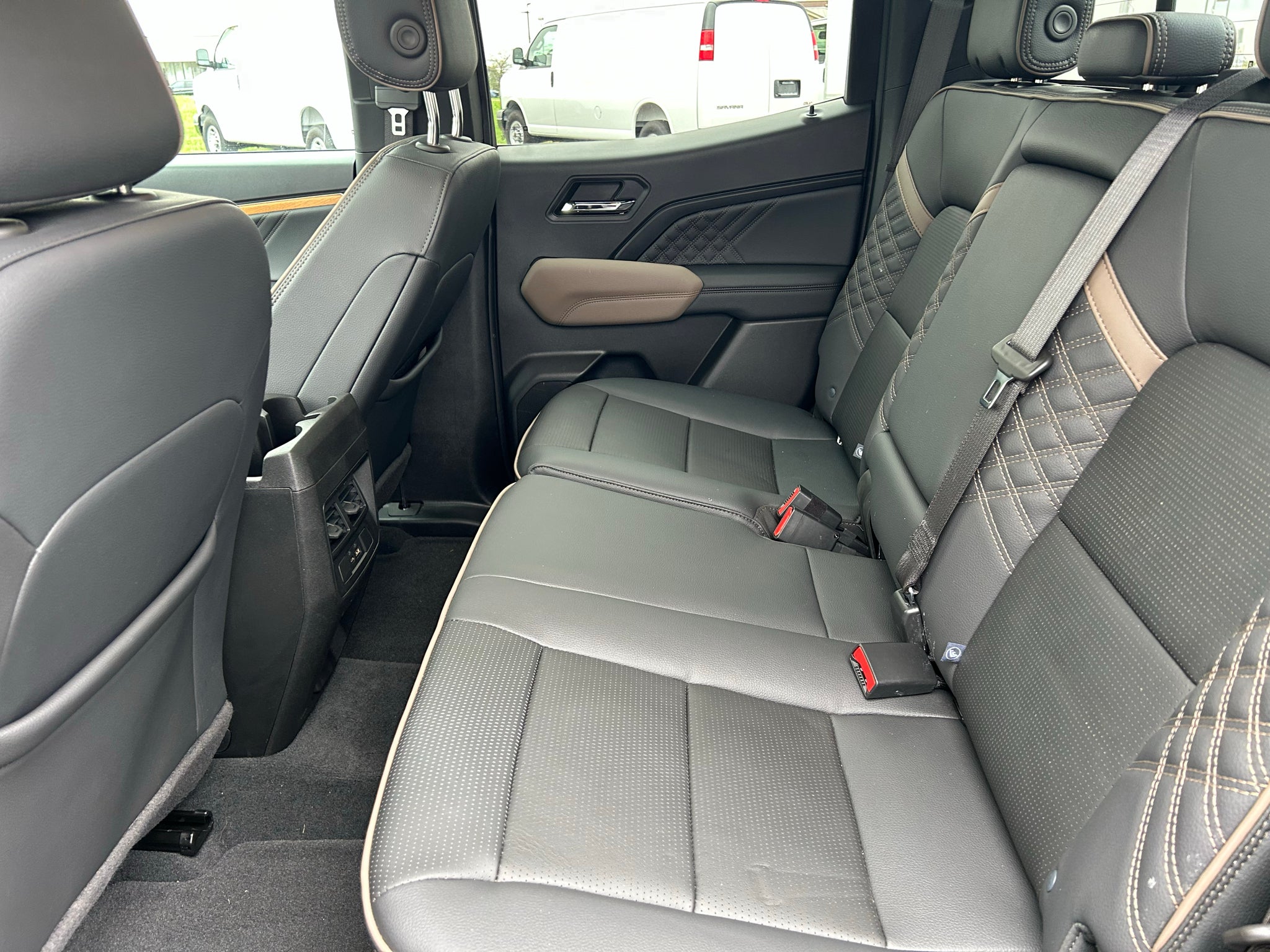 2024 GMC Canyon 4WD Denali