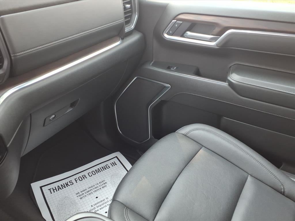 2025 GMC Sierra SLT