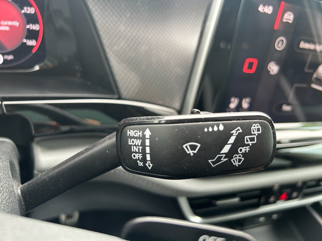 2024 Volkswagen Atlas 2.0T Peak Edition SEL