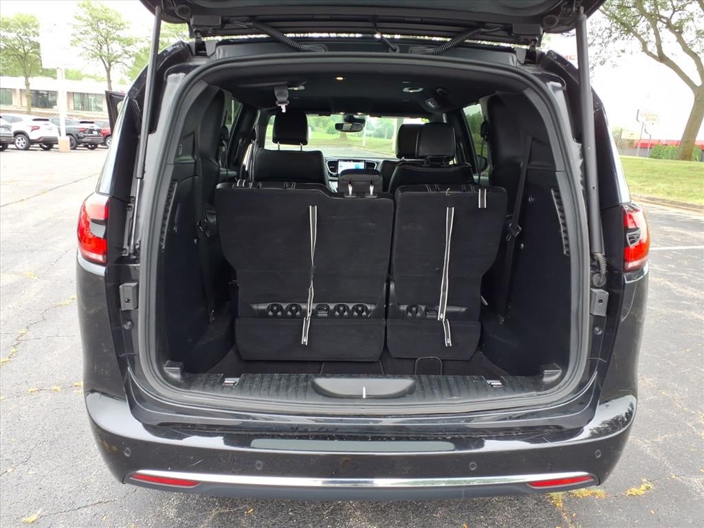 2025 Chrysler Pacifica Select