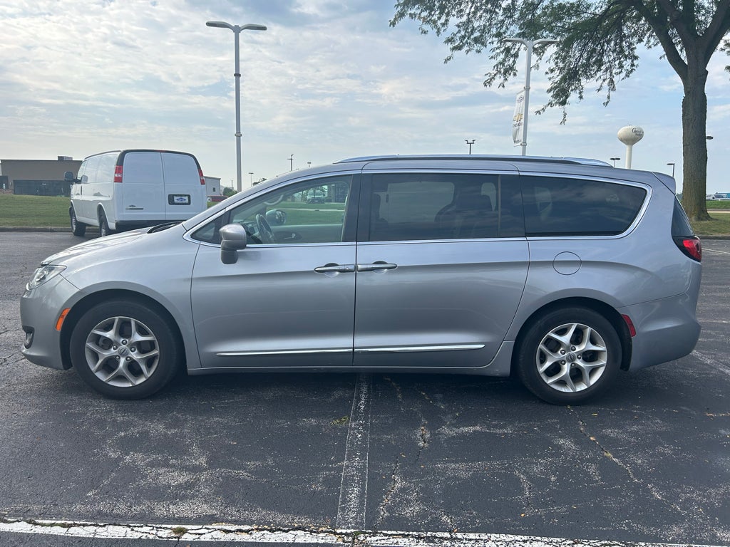 2018 Chrysler Pacifica Touring L Plus