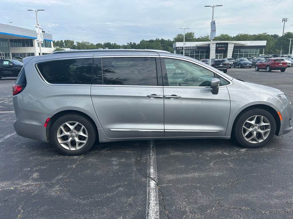 2018 Chrysler Pacifica Touring L Plus
