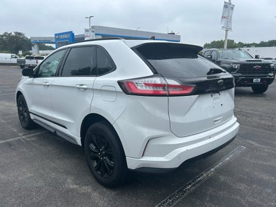 2022 Ford Edge SE