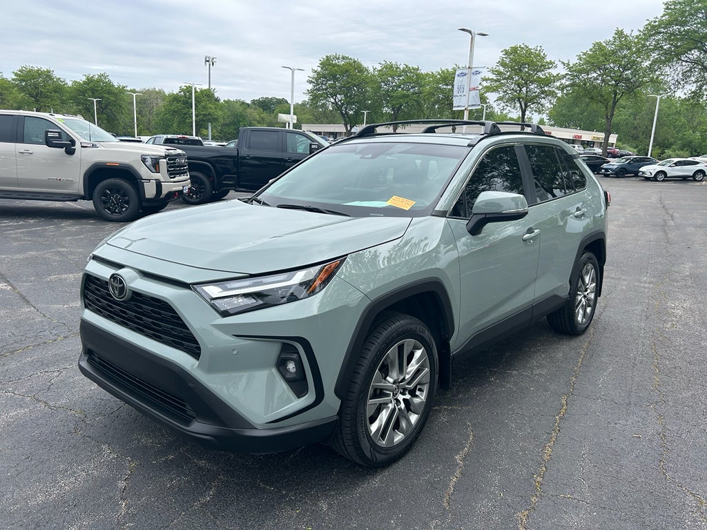 2023 Toyota RAV4 XLE Premium
