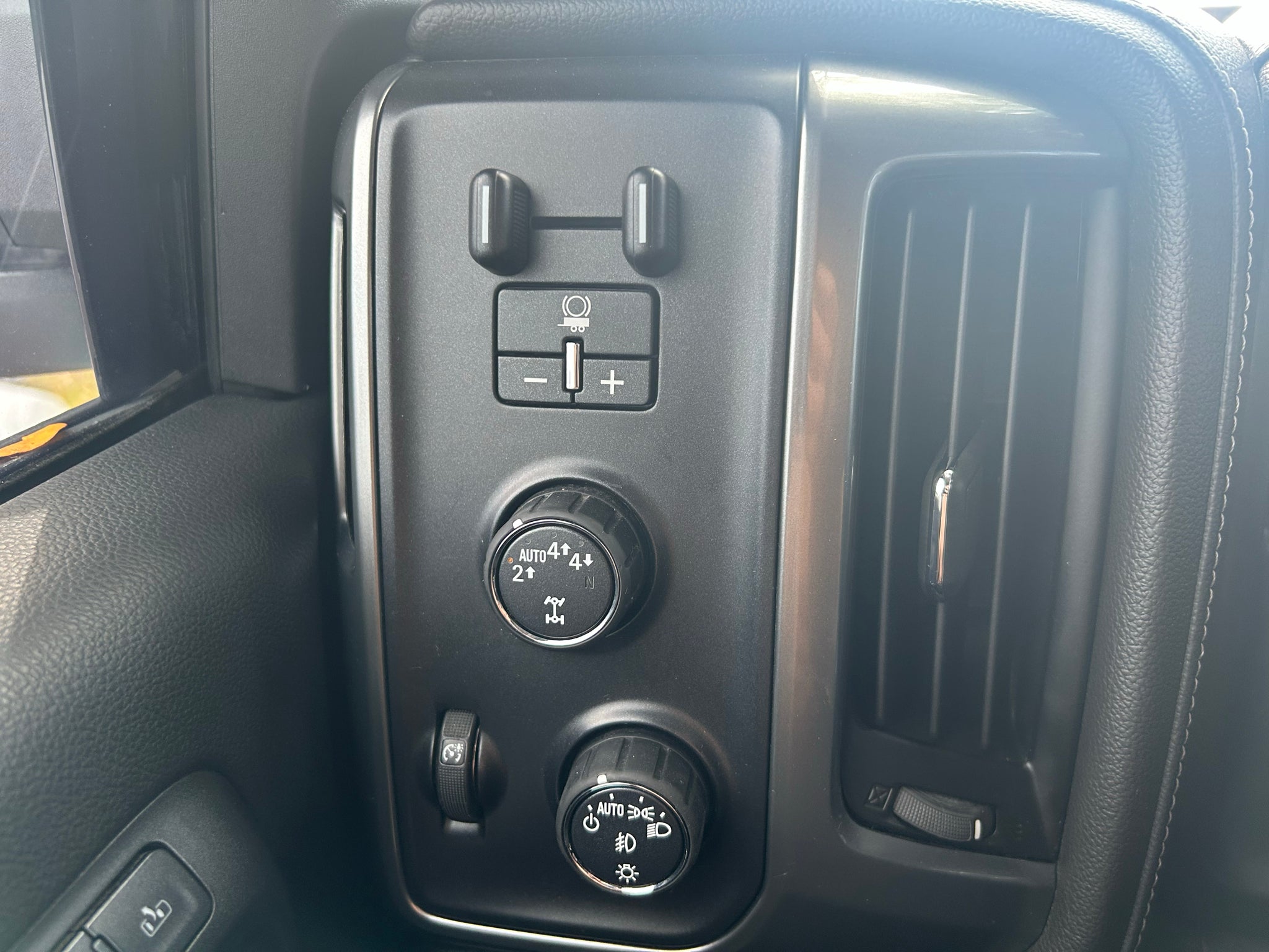 2017 Chevrolet Silverado LTZ