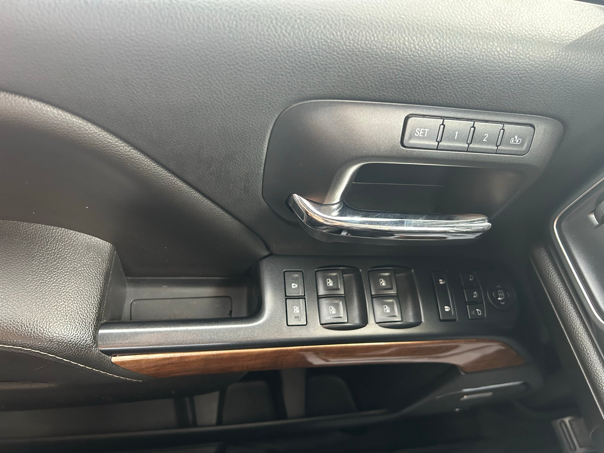 2017 Chevrolet Silverado LTZ
