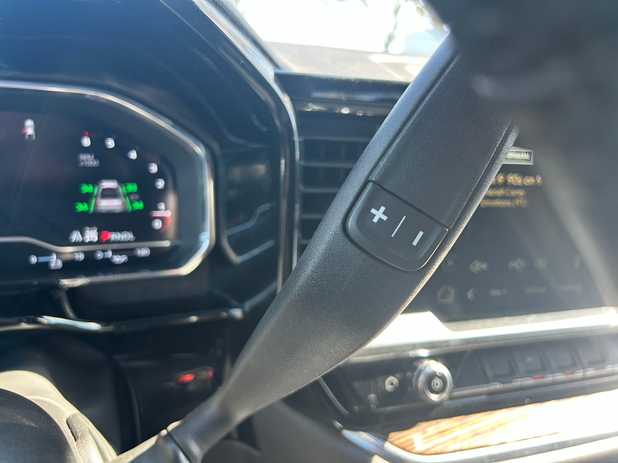 2024 GMC Sierra SLE