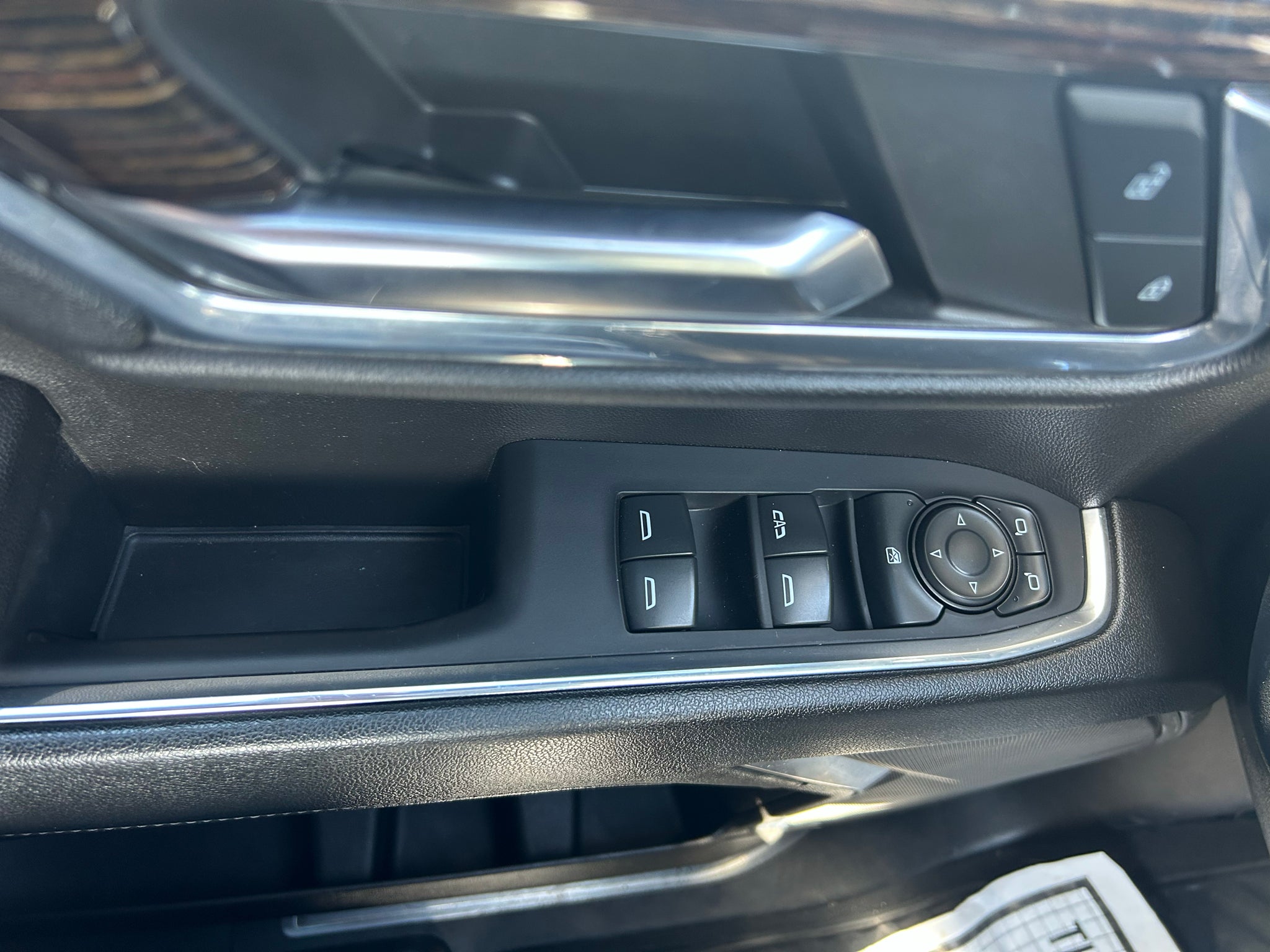 2024 GMC Sierra SLE