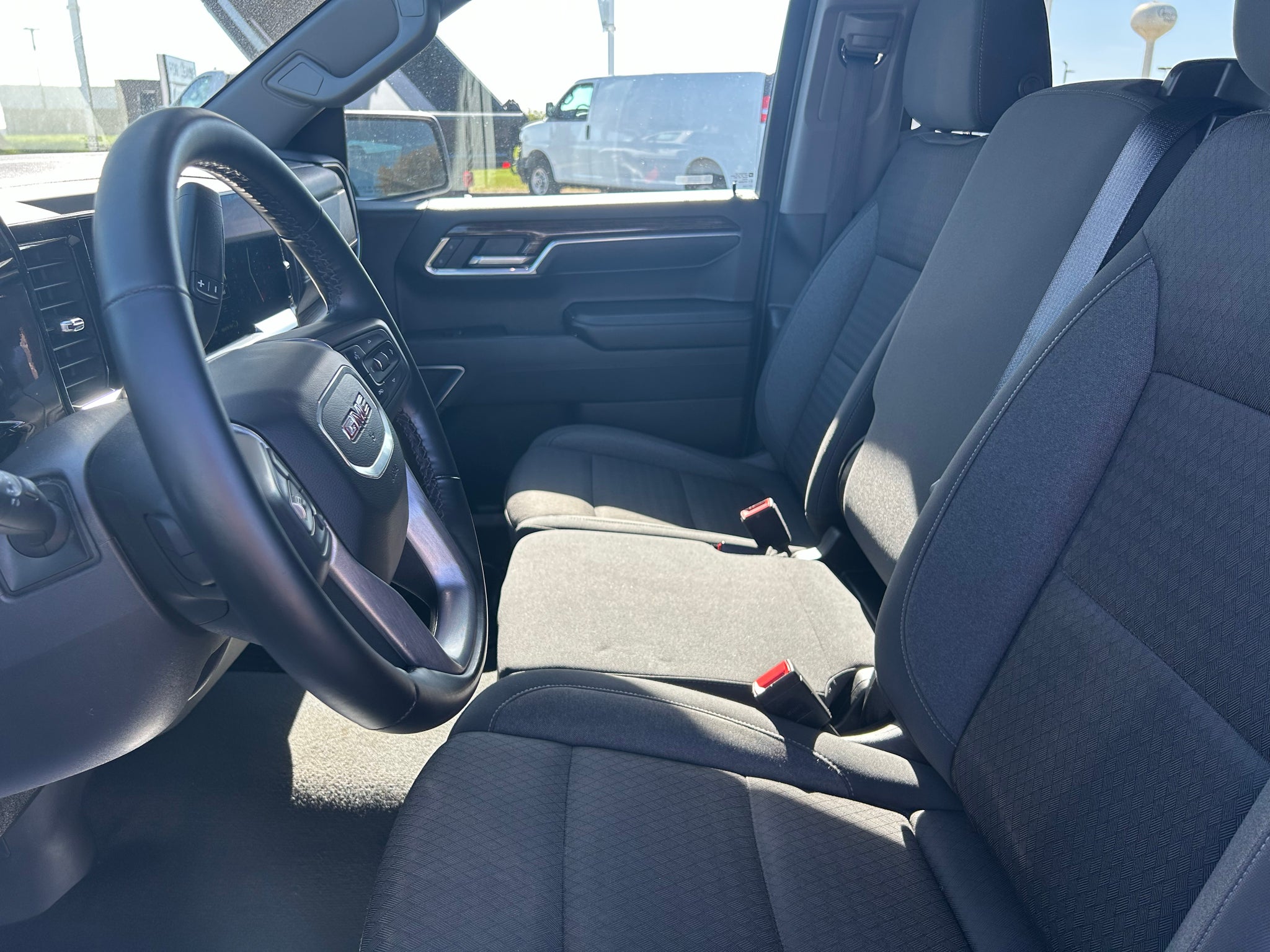 2024 GMC Sierra SLE