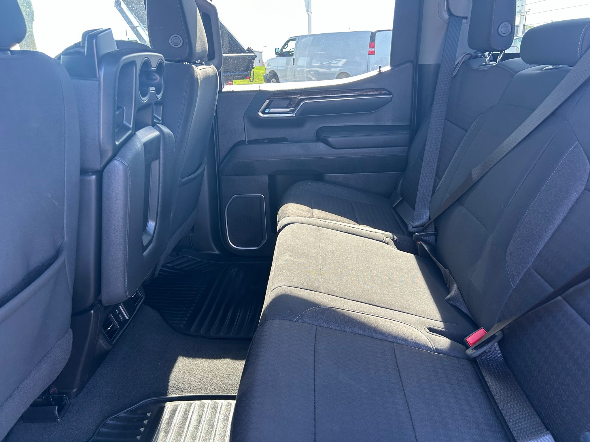 2024 GMC Sierra SLE