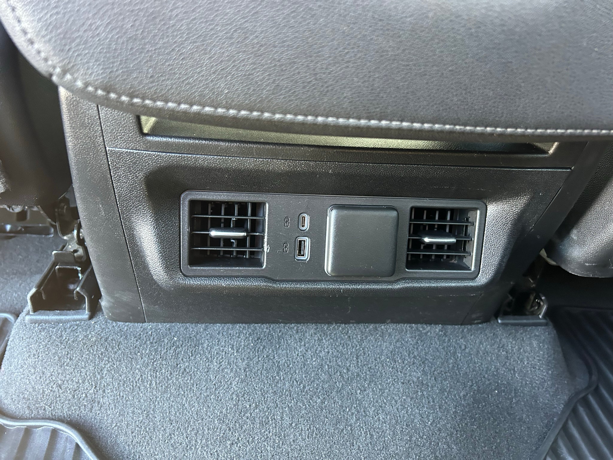 2024 GMC Sierra SLE