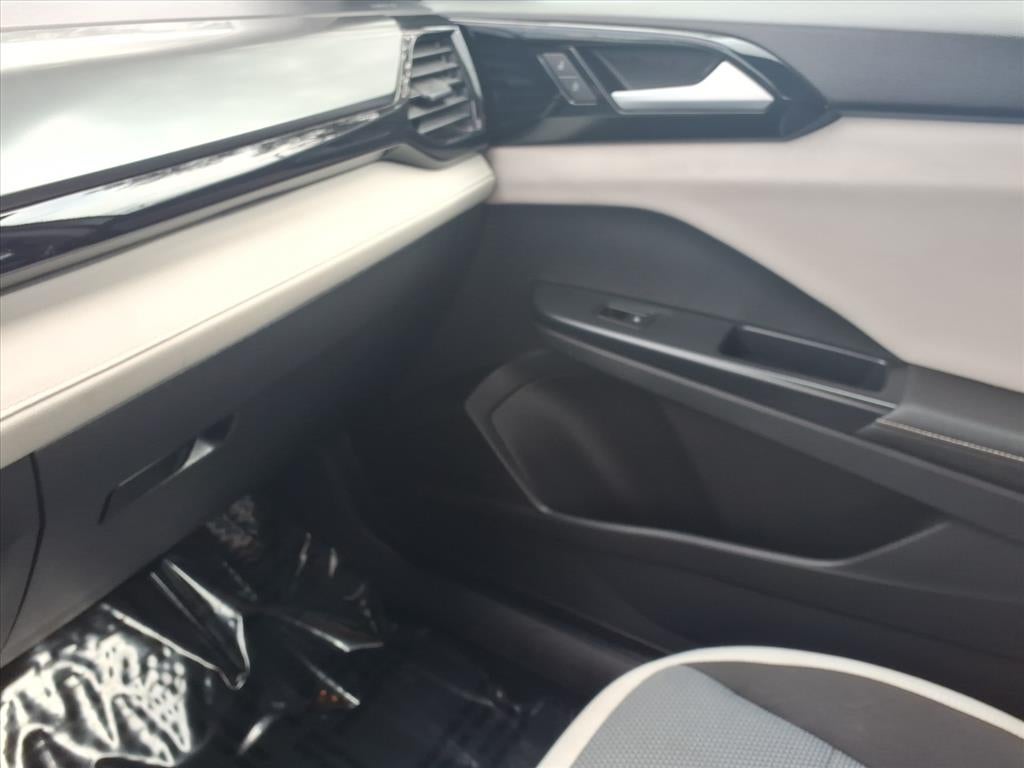 2025 Volkswagen Taos S