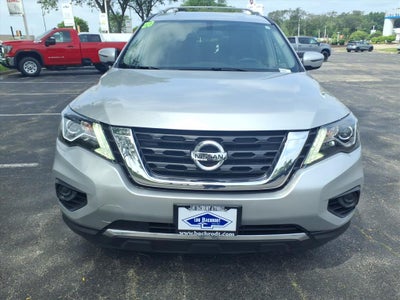 2020 Nissan Pathfinder S