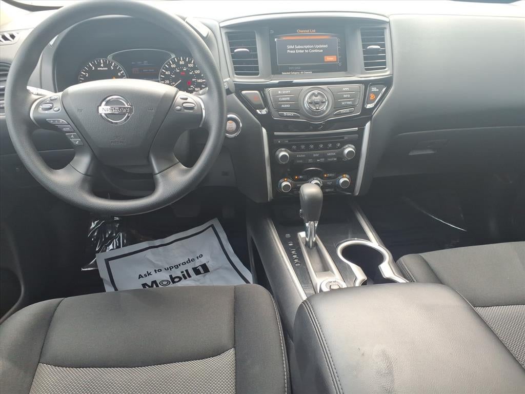 2020 Nissan Pathfinder S