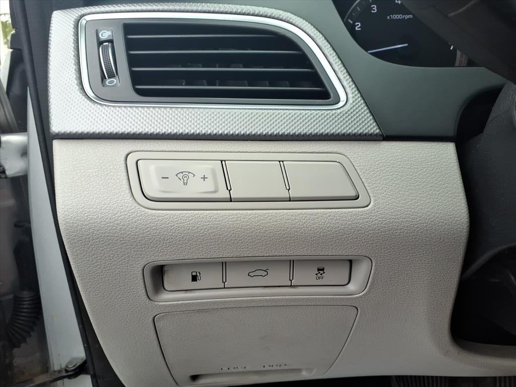 2015 Hyundai Sonata 2.4L SE