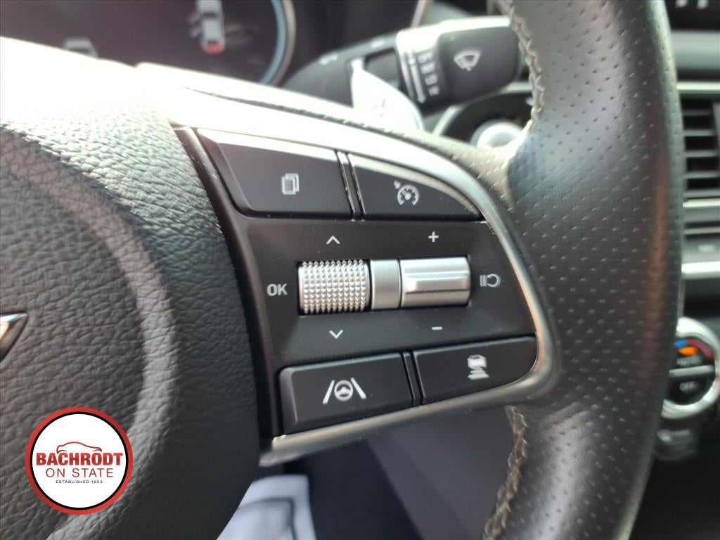 2023 Genesis G70 2.0T