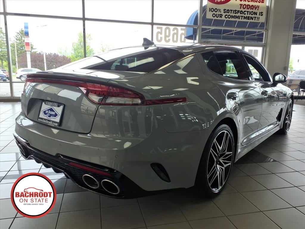 2022 Kia Stinger GT1