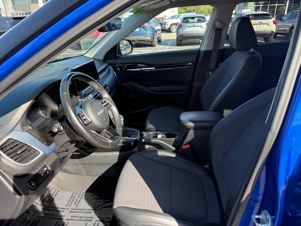 2023 Kia Seltos S