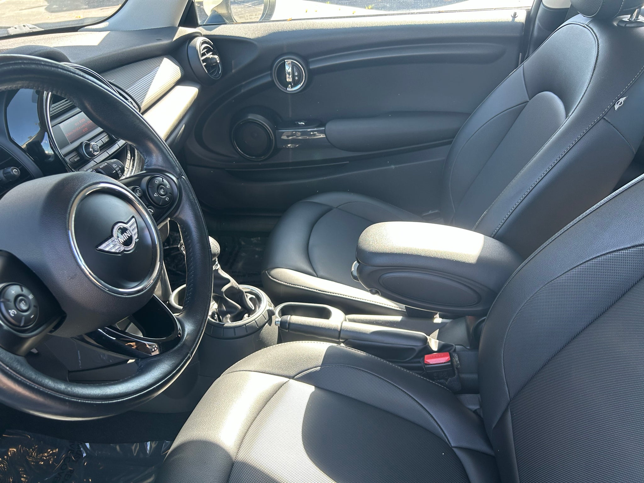 2015 MINI Hardtop Cooper (M6)